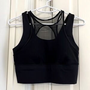 Lululemon crop top w built in bra
